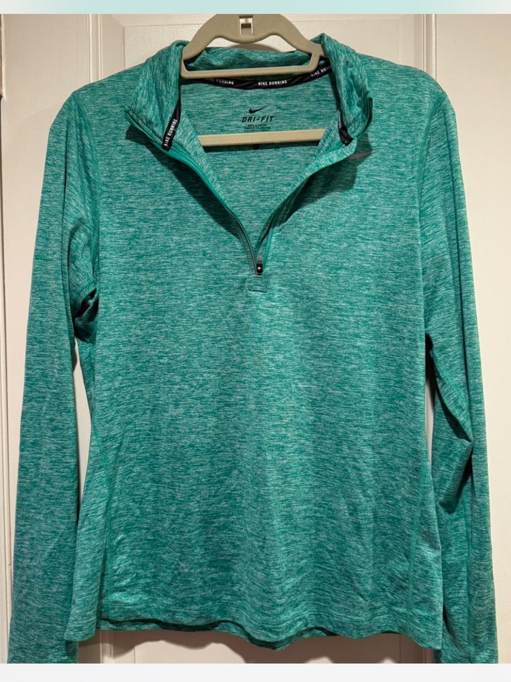 Nike Dri-FIT Women's Green Quarter-Zip Long Sleeve Top